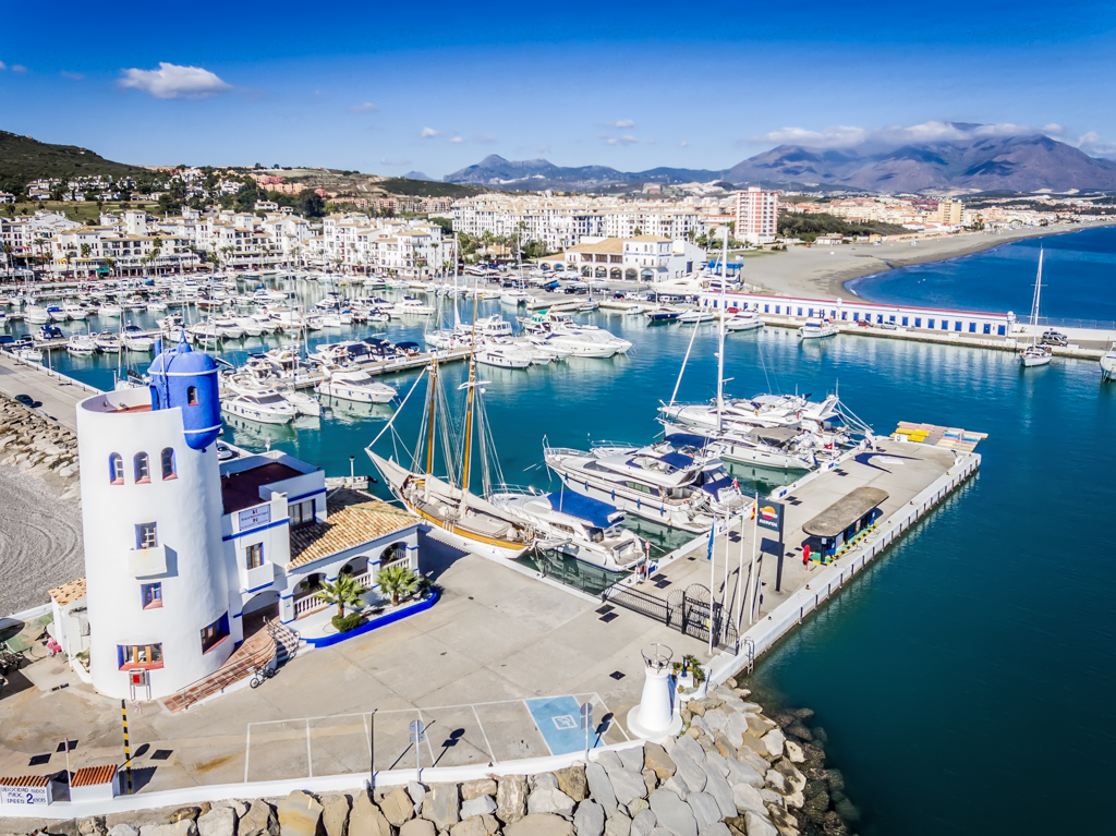 transfer from malaga airport to la Duquesa